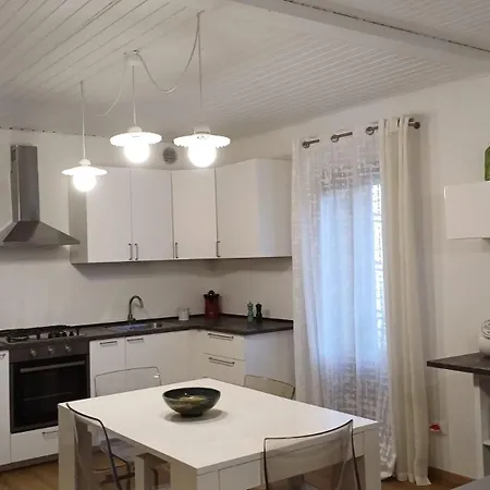 Il Granaio Letterario Apartment *